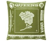 Green Queens Throw pillow