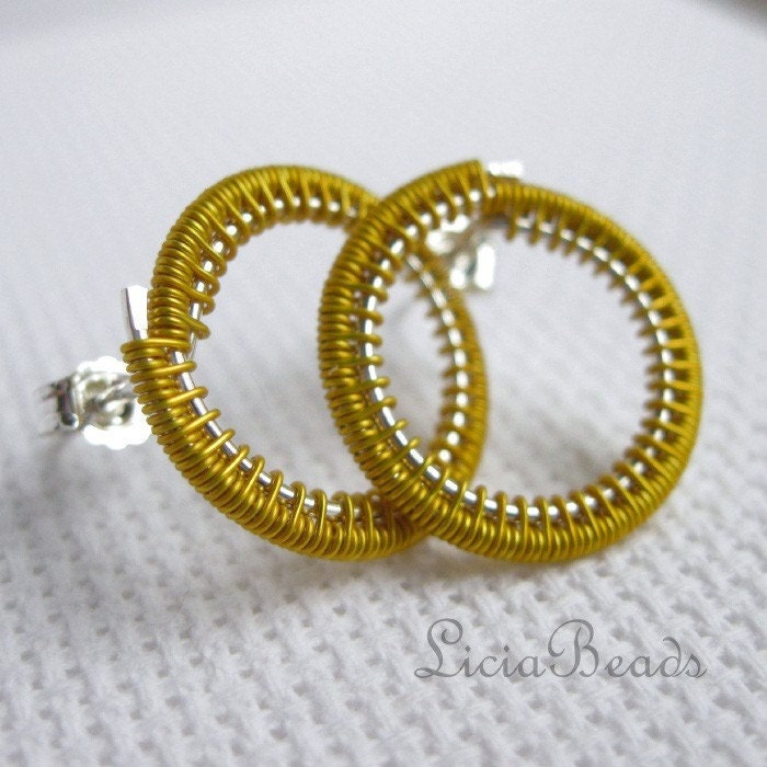 Golden Circles (med) - sterling silver and Aztec gold wire circle earrings