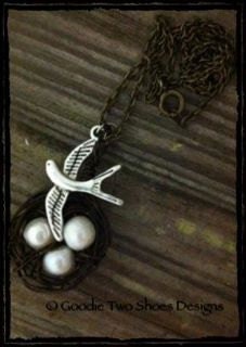 Wire Wrapped Bird's Nest with Freshwater Pearl Eggs