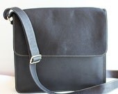 Il Postino in Black - Leather Messenger Bag