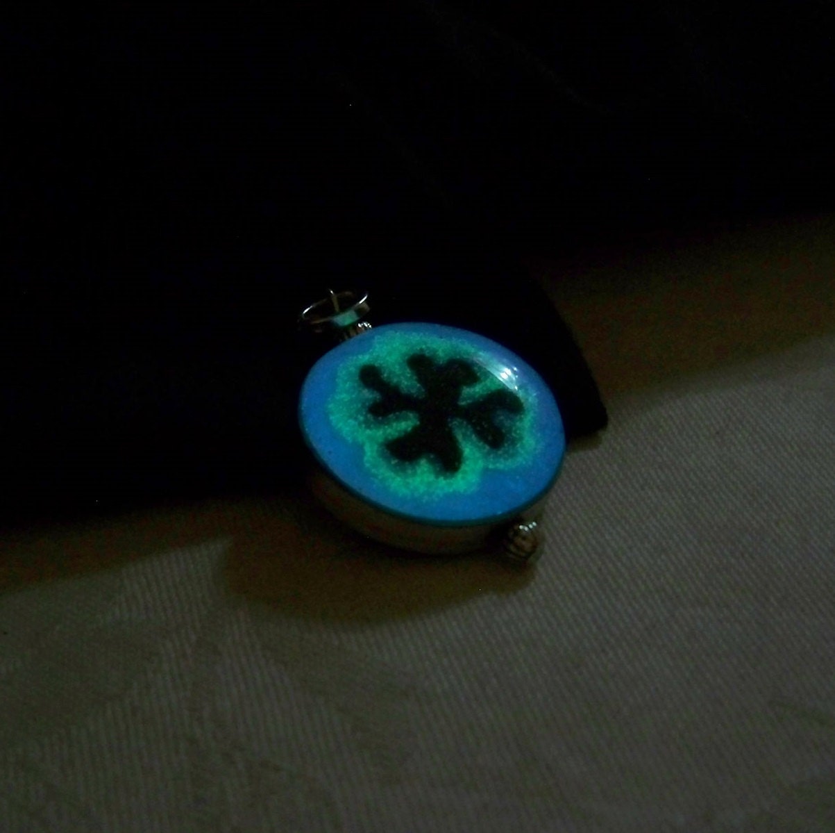 Magical Clover Pendant - Neon Glow in the Dark Lucky Charm Pendant - Two Mystical Glowing Effects