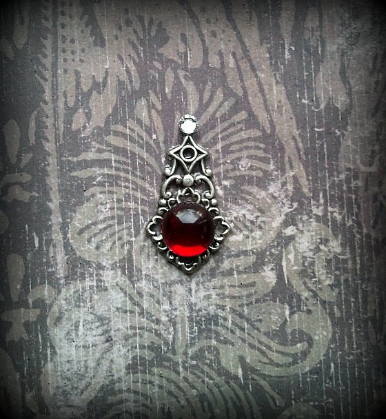 Red Glow Bindi