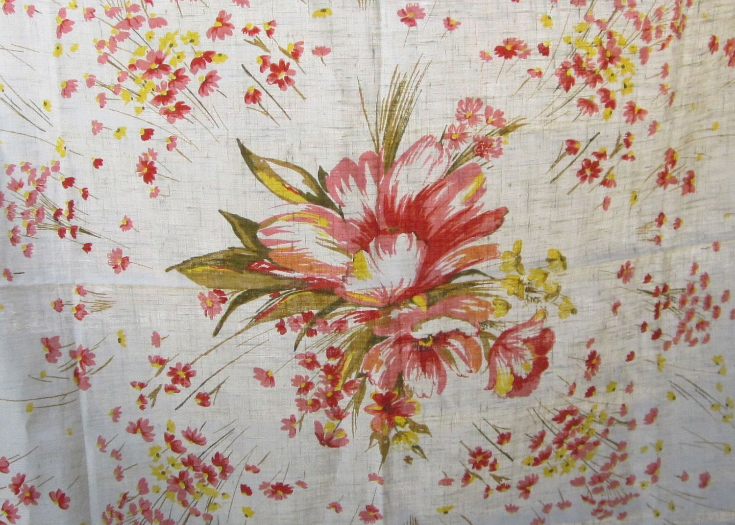 Vintage Tablecloth that is simply Fabulous