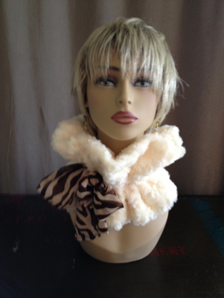 Faux fur (velboa) scarf / neck warmer- creamy winter white, silky soft, with removable / interchangeable scarf insert