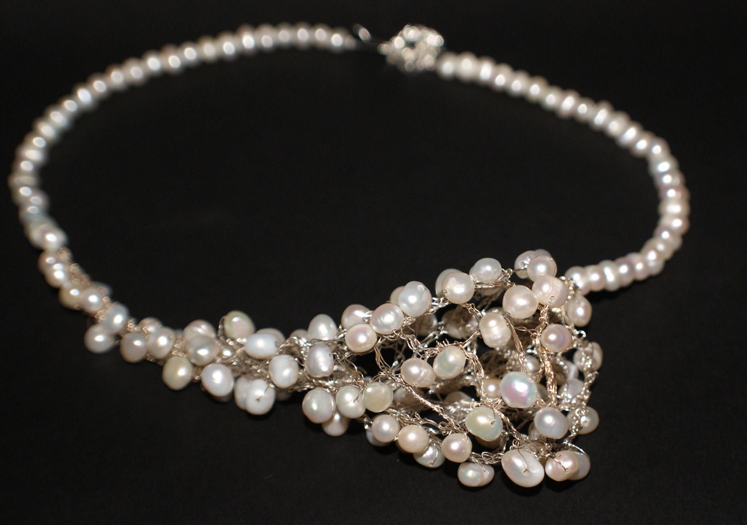Elegant bridal freshwater pearls necklace with unique hand chroched silver and freshwater pearls flower.