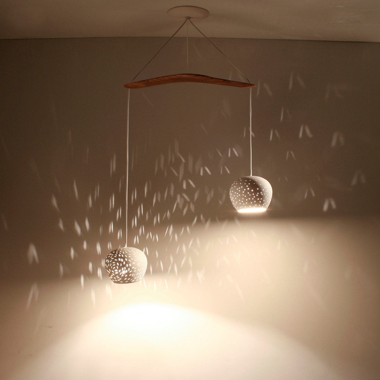 Claylight Boomerang - Two Pendant Chandelier Lighting: Lines and Dots