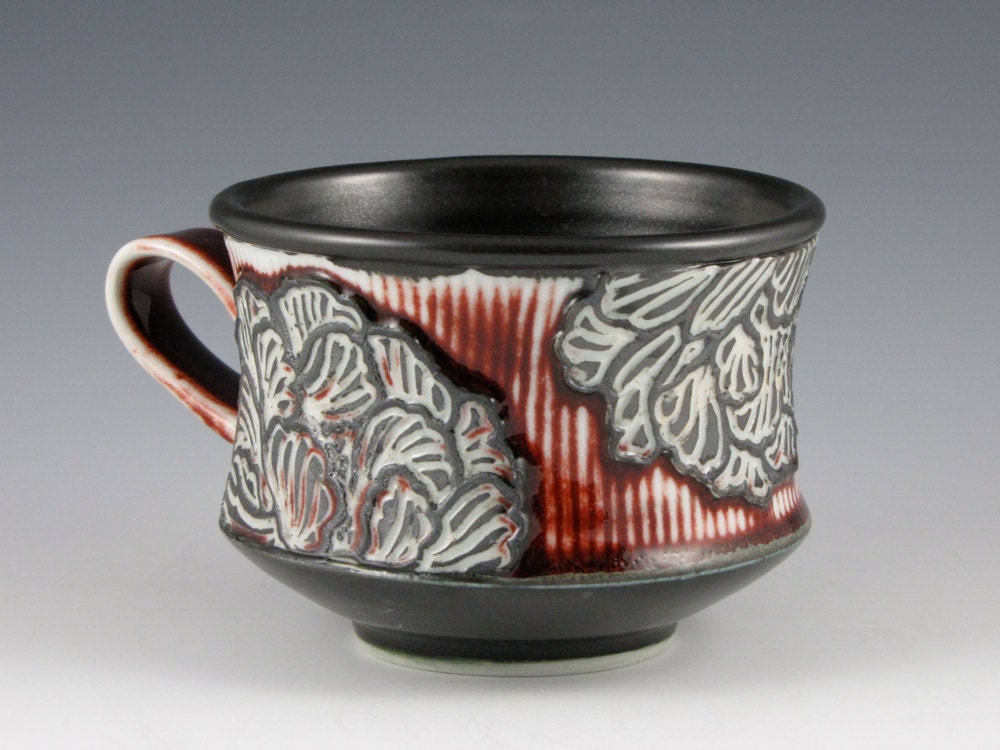 Peony Mug in Red and Black