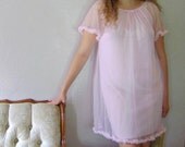 1960s Gorgeous Baby Pink Boudoir Nightie