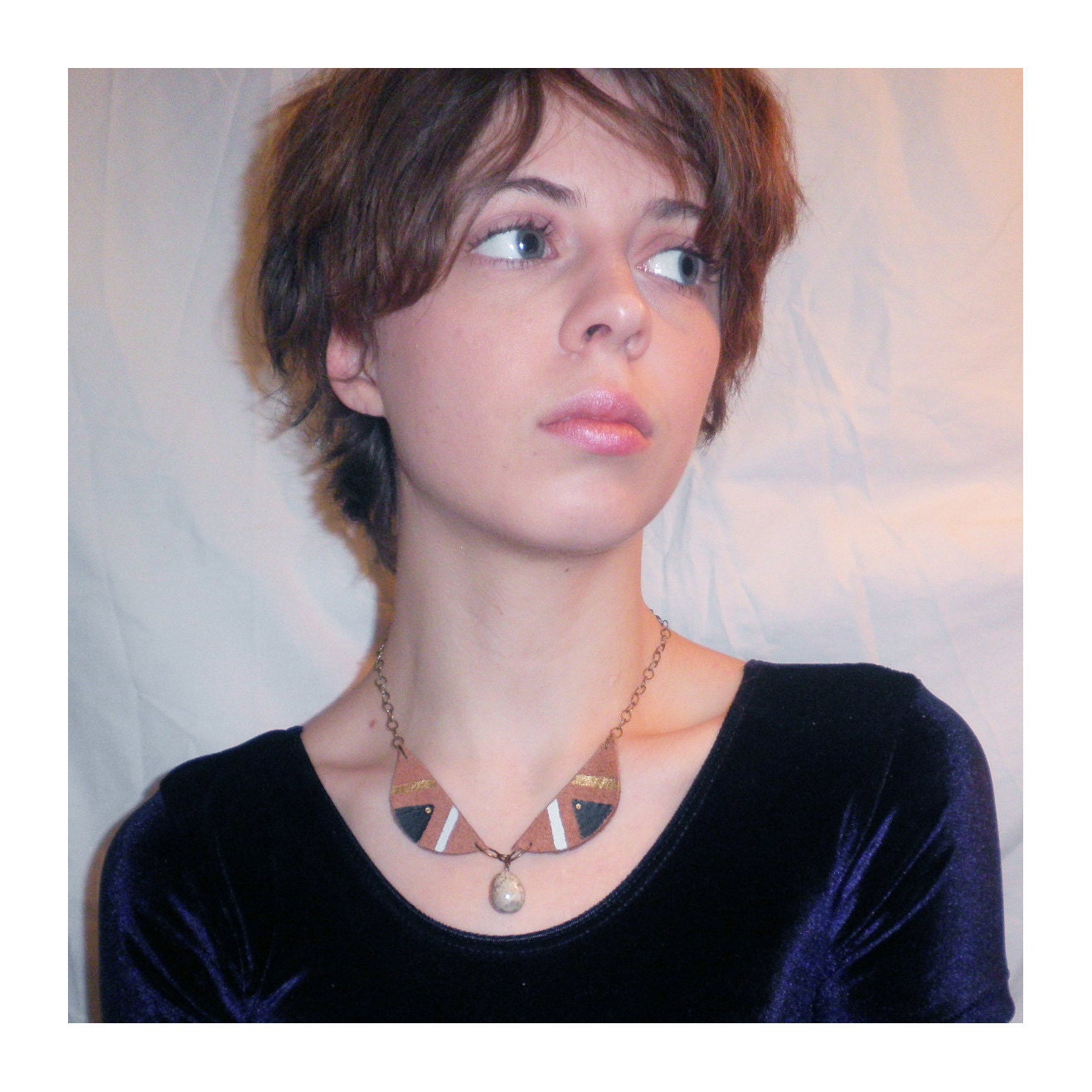 Magic Egg Leather Peter Pan Choker