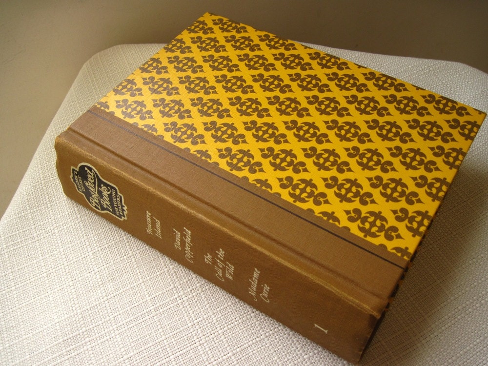 Vintage Book Reader's Digest 1966 Young Readers  Condensed Volume 1 Fiction Gold Brown Print Hardcover -US Shipping Included