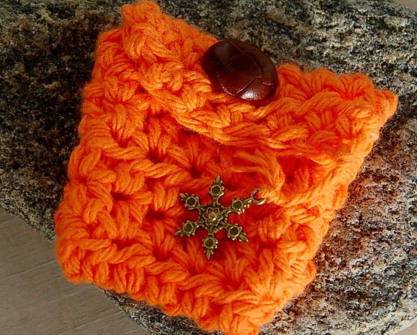 Crochet Pouch - Orange small pouch with vintage button