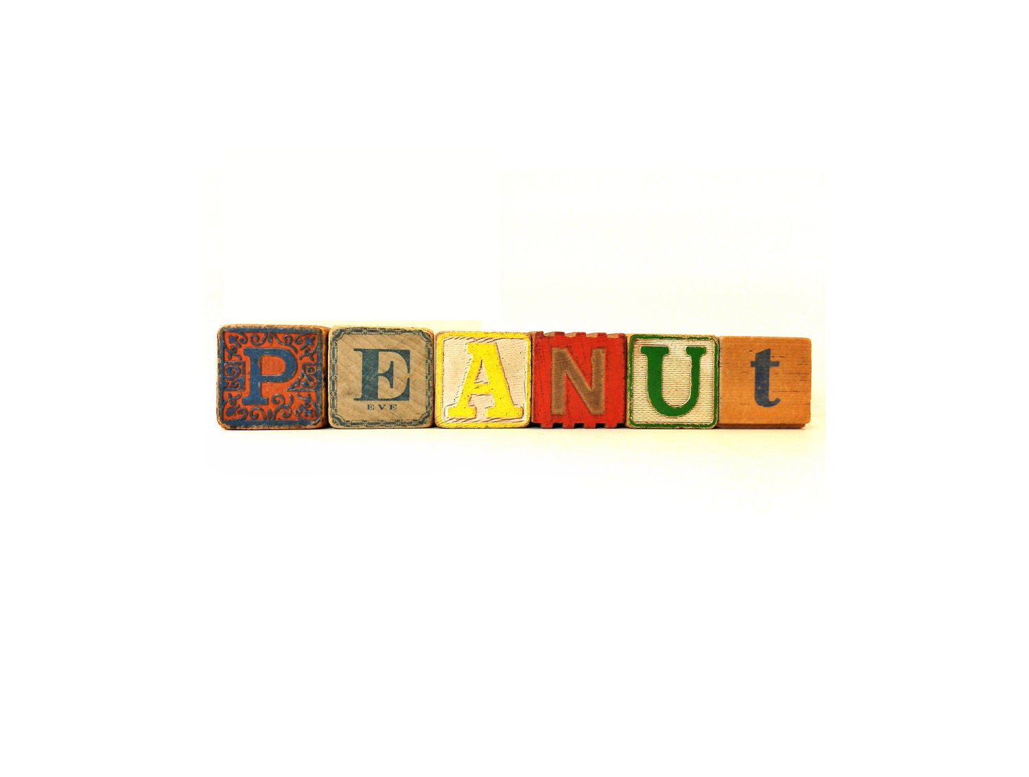 Large Wooden Blocks - PEANUT - Retro Baby Nursery Decoration - Maternity Photo Vintage Props - Personalized Gift Set