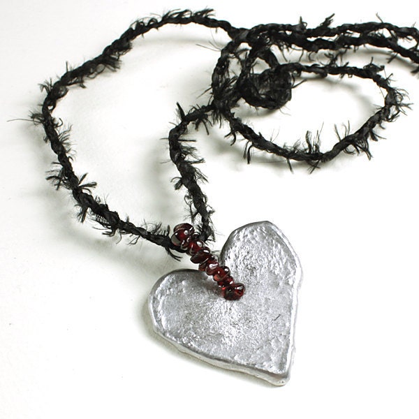 Heart Pendant with deep red Garnet Beads, hand-cast tin, with black leather pouch