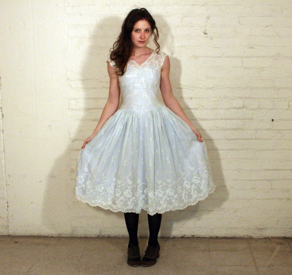 Flowers in the Snow - 1950s Princess Dress - xs