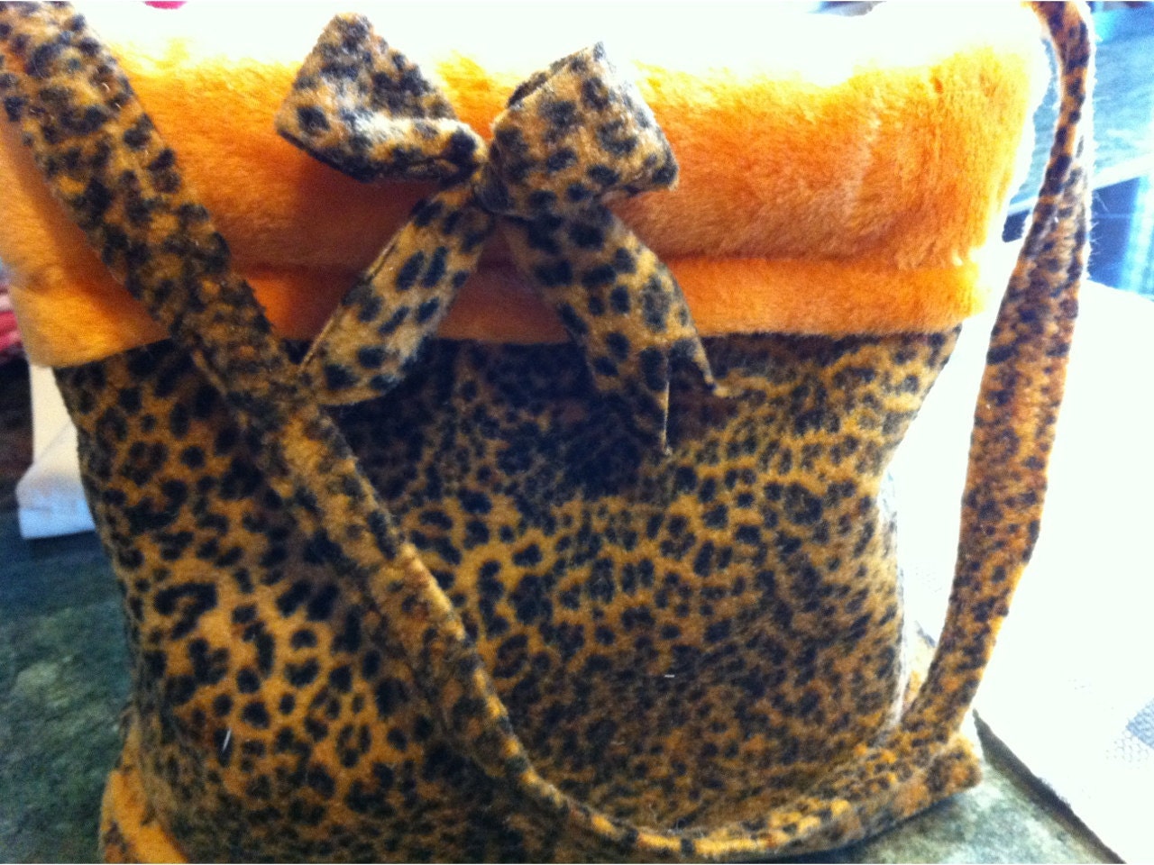 SNUGGLE Carry Sack with shoulder strap  14" X 13" Faux Fur PLUSH