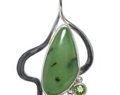 Jade and Peridot Pendant set in Sterling Silver  pjdeh1965