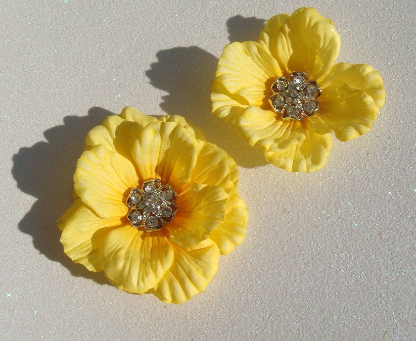 Set of TWO / country yellow hair flowers / bridal yellow flower hair clips / bridesmaid flowers / rustic wedding - misunbridal