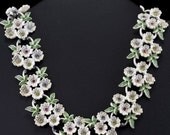 Vintage Enameled White Floral Pattern Necklace