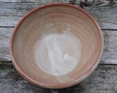 Nice mixing or serving bowl in nutmeg brown
