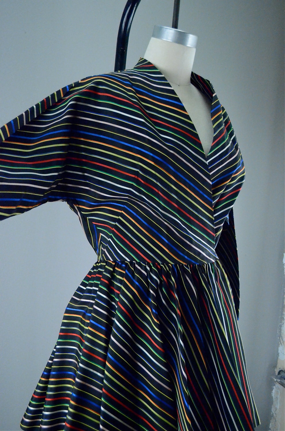 1940s striped pant suit size medium black chevron bright wrap dolman hollywood glamour