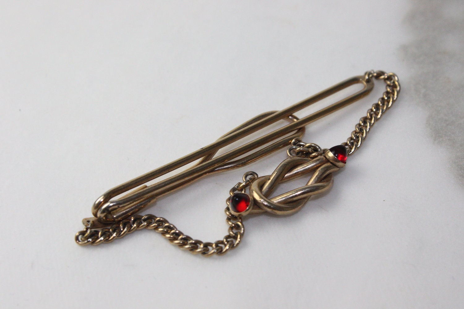 Vintage Swank Tie Clip Ruby Red Stones Knots Gold Mad Men Art Deco