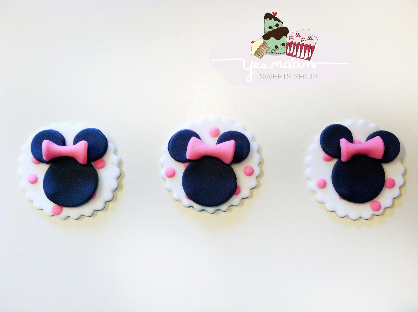 24 Minnie Mouse Cupcake Fondant Toppers