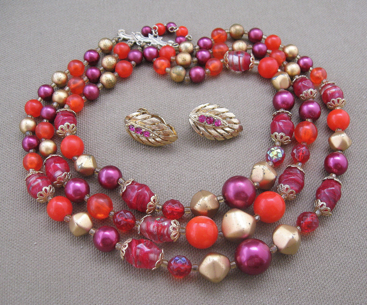 Rose Raspbery Vintage Layered Bead Necklace Set