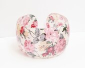 Shabby Chic Floral Cuff Bracelet, Indie Vintage Inspired, Red Yellow Flowers Pink Roses Floral Lace, Shabby Chic, Delicate Gift Idea, Resin