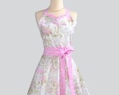 Womens Sweetheart Hostess Apron . Feminine Retro Ruffled Sweetheart Neckline Made With Butterflies and Roses Pink and White