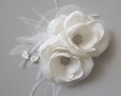 BETH Ivory Bridal Hair Piece, Fascinator, Bridal Fascinator, Ivory Feather Fascinator, Head Piece, Wedding Hair Accessory