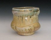 gold lustered shino matte yunomi