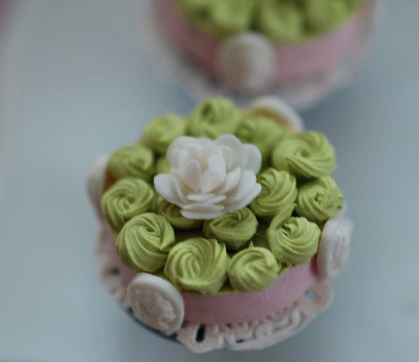Patisserie French cake