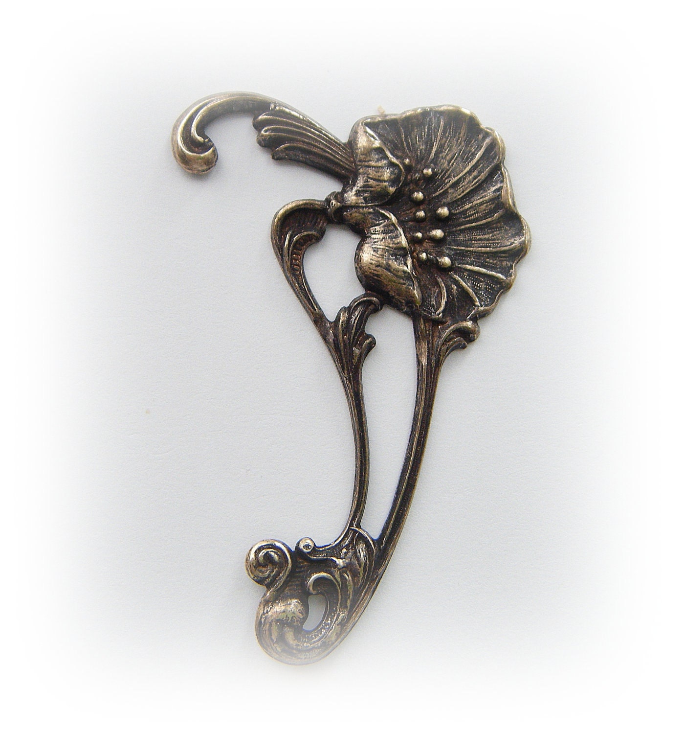 Art Nouveau POPPY FLOWER Antique Ox Brass Stamping  - Brass Jewelry Findings (C)