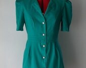 Rockabilly meets Bombshell - Upcycle Vintage Dress