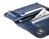 iPhone / iPod Touch - - RETROMODERN aged leather wallet - - BLUE JEANS