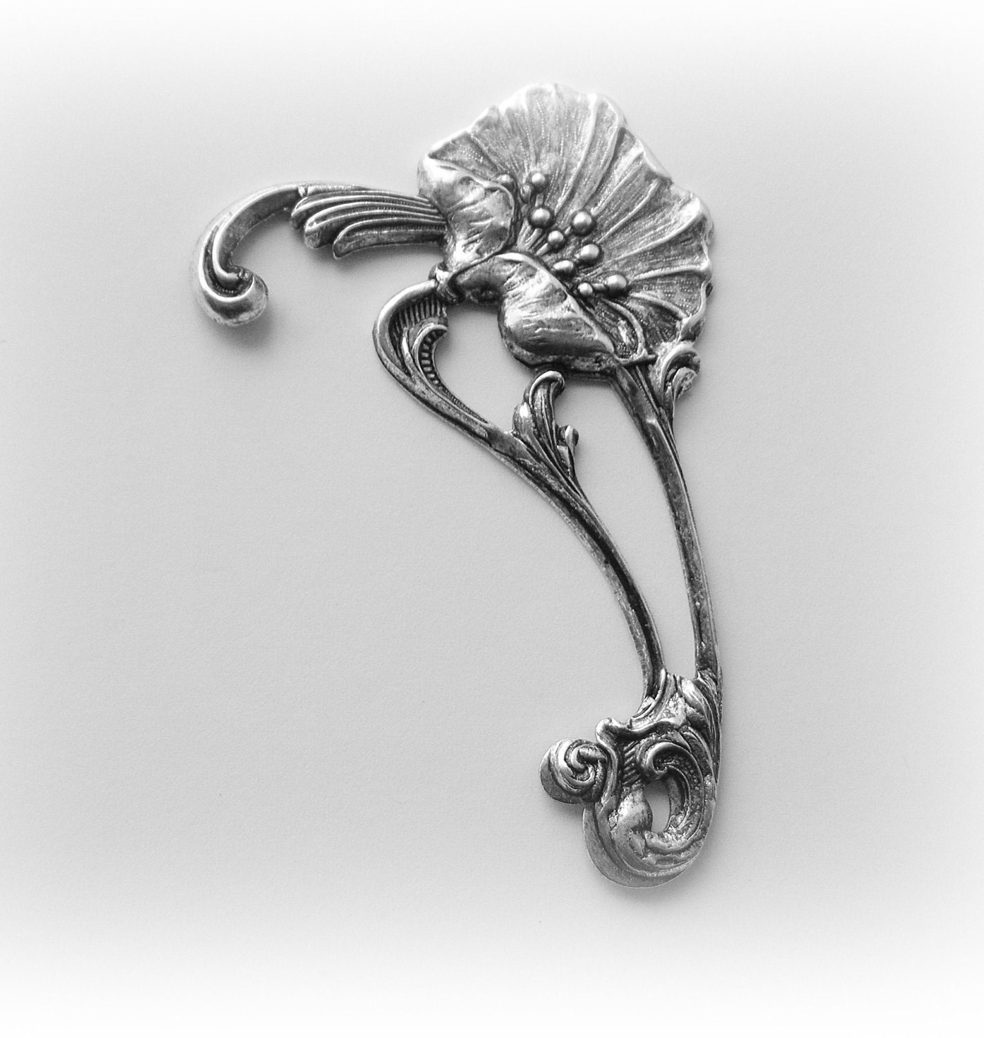 Art Nouveau POPPY FLOWER Antique Silver Ox Brass Stamping  - Brass Jewelry Findings (C)