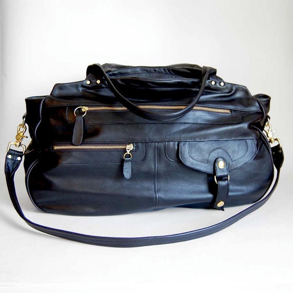 XL travel bag/carry-on bag in black - Cross body strap