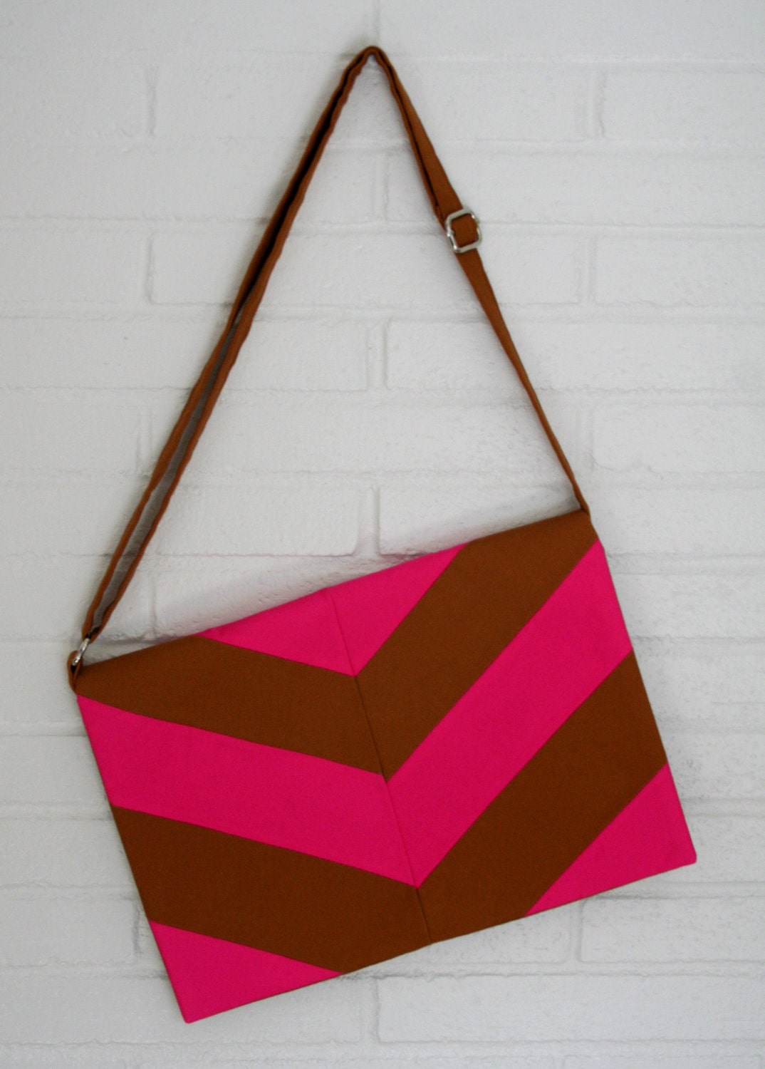 Chevron Cross body bag. Pink and Tan.