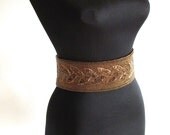 beaded cinch belt / vintage copper metallic / 80s statement piece