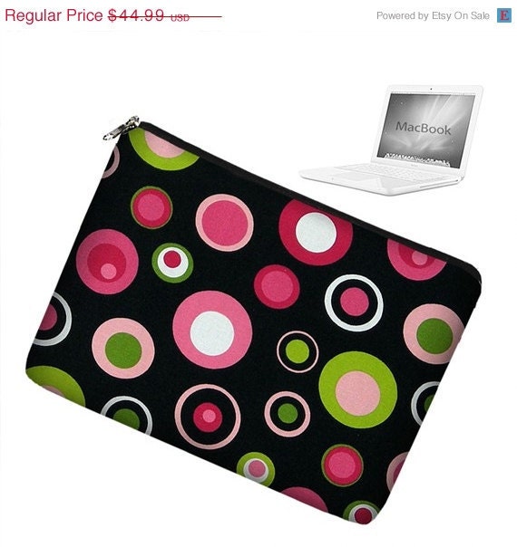 15 inch Laptop Sleeve MacBook Pro 15 inch Laptop Bag MacBook Case - Pink Funky Mod Dot
