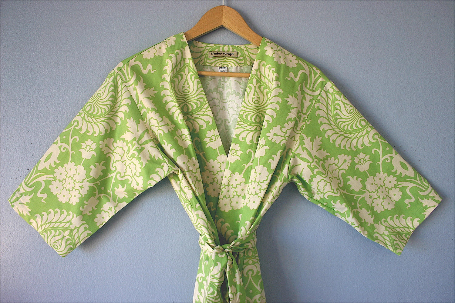 Womens Kimono Style Robe. Dressing Gown. Bali Gates. Mid Calf Length.