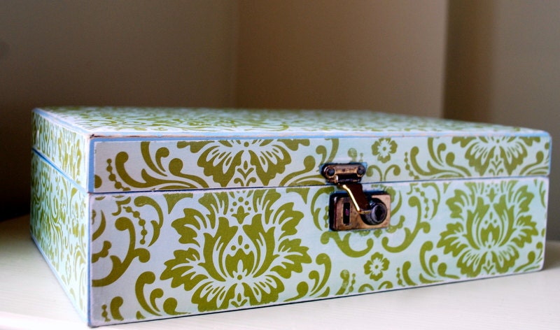 Refurbished Vintage Jewelry Box - Green and Blue Mele
