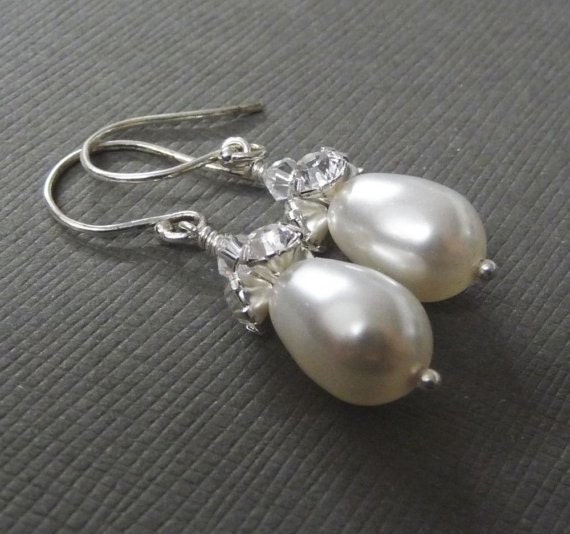 Vintage Inspired Earrings, Pearl Earrings, Teardrop Pearl, Brides Earrings, Vintage Earrings - FREE SHIPPING