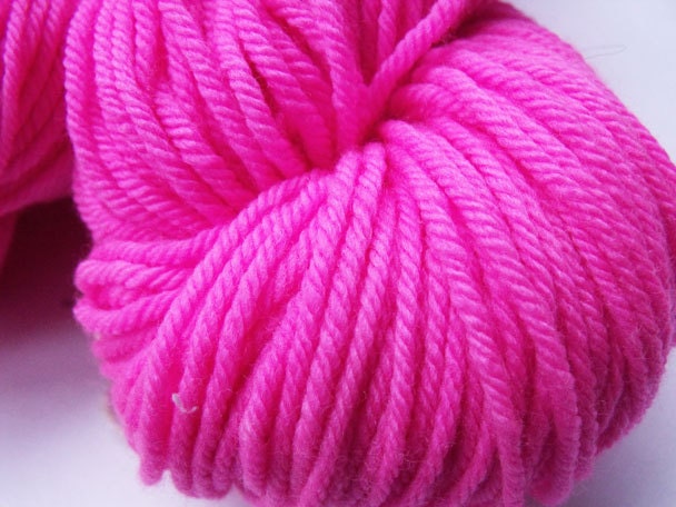 Hot Fuchsia SW Merino Worsted Yarn