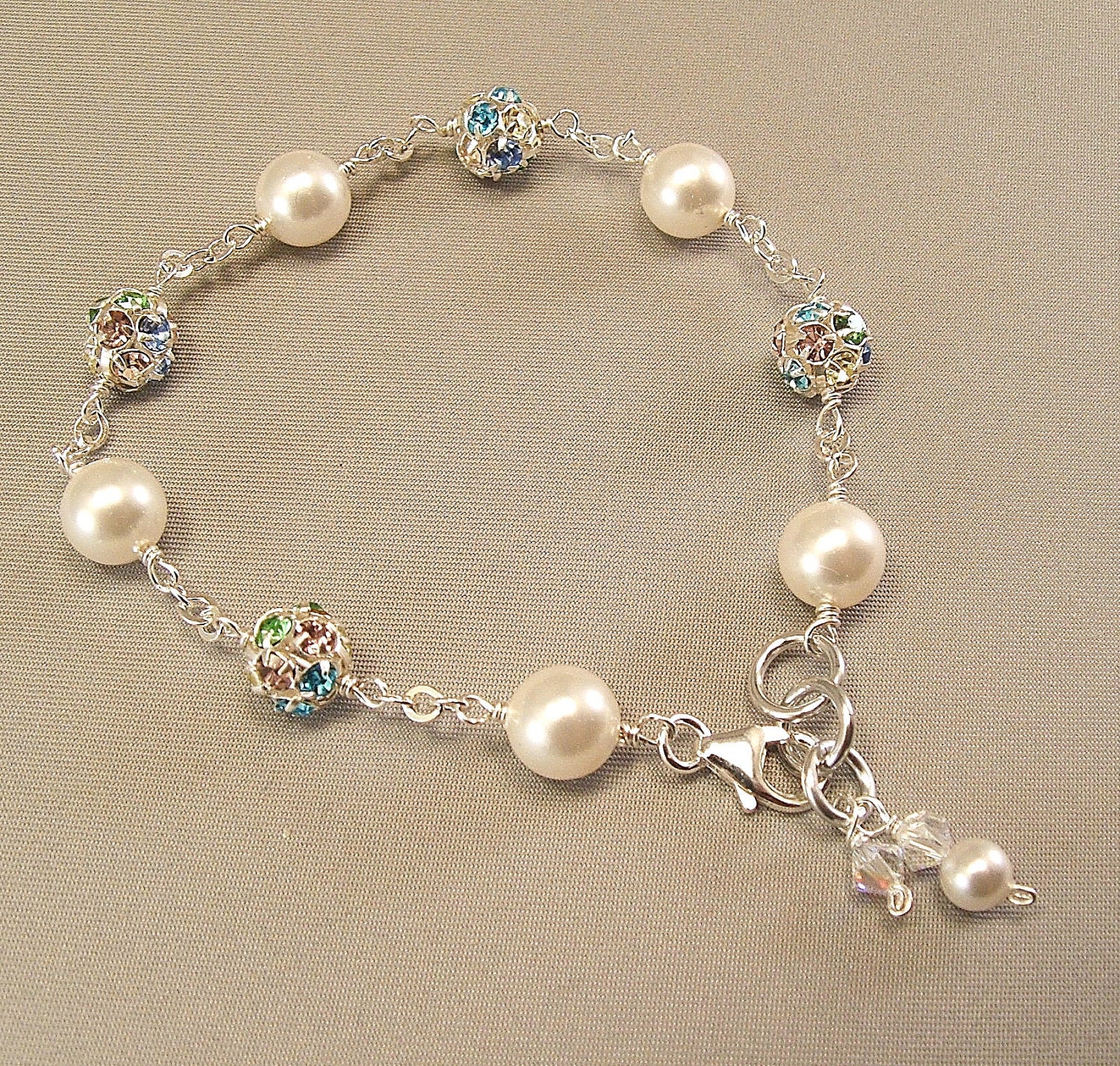 Pastel Crystal and White Pearl Bridesmaid Bracelet, Wedding Rhinestone Bracelets, Wedding Party Bracelets, Spring Summer Bracelet