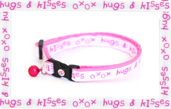 Valentines Day Cat Collar - Hugs and Kisses XOXO - Large Cat Collar