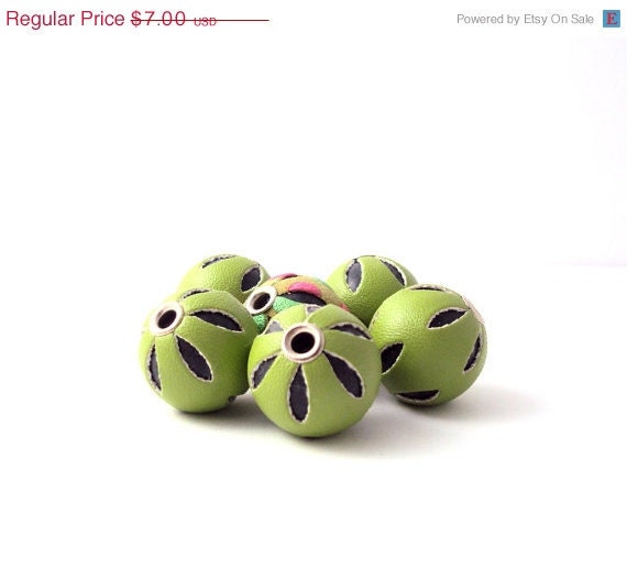 50% OFF Basketball Wives, 16mm Faux Leather Beads, Mint Green, 6 pieces,