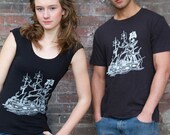 Pirate Ship Kraken Tee Scoop Neck Womens SMALL