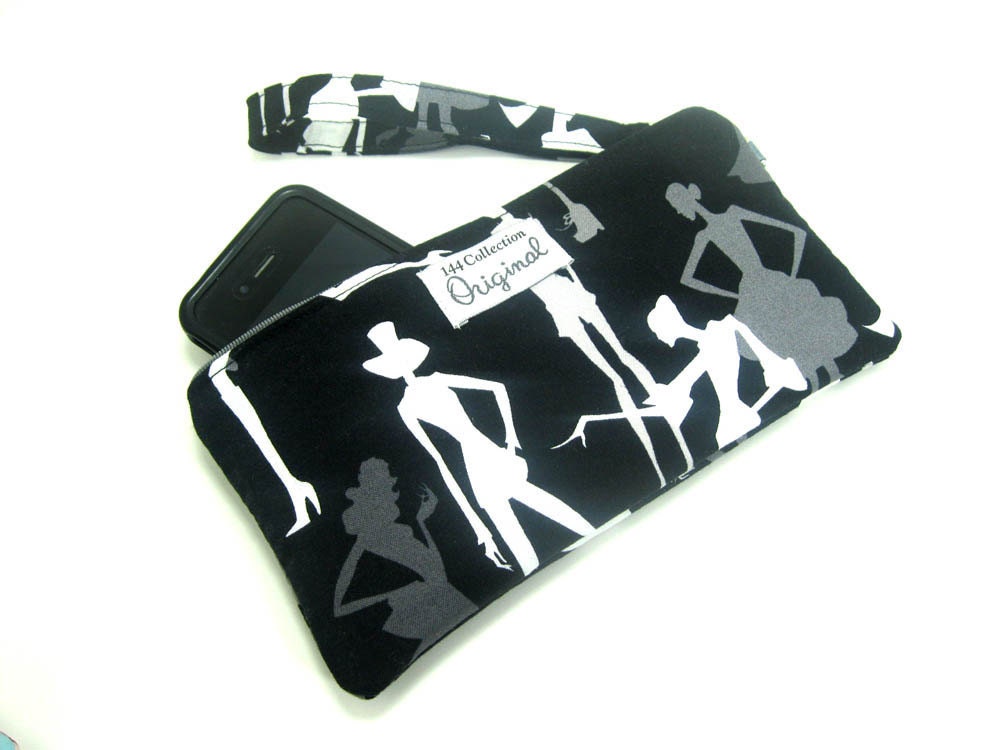 Wallet  Wristlet - Black Chic Silhouettes Wristlet Wallet