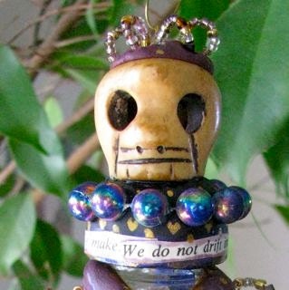 Holder of Love Amulet